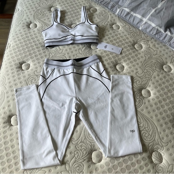 ALO Yoga Women's White Sports Bra & Pants Set